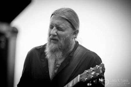 Derek Trucks Digging In