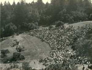 Audience at the Mountain Theater watching the play 'Tamalpa' • 1923